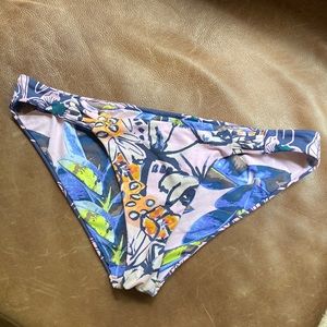 Maaji reversible bottom, size L
